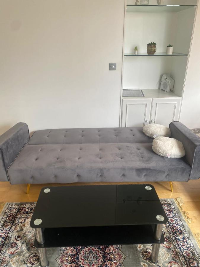 Cozy Two Bedroom Flat In The Heart Of London Exterior photo